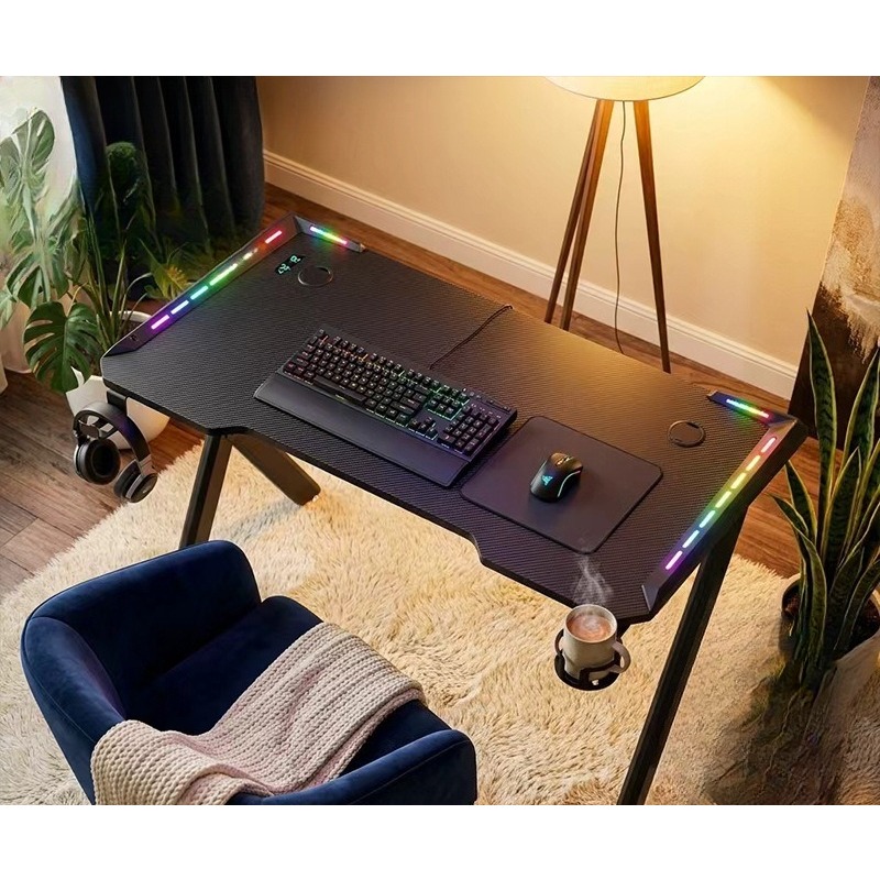 Bureau d'ordinateur de jeu RGB - Esports Gaming Cafe avis et prix